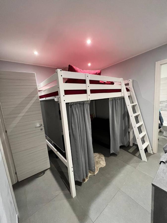 Modern Loft Center Of Turin + Jacuzzi 30M Metro Appartement Collegno Buitenkant foto