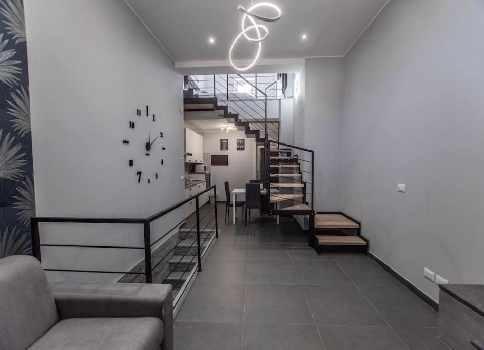 Modern Loft Center Of Turin + Jacuzzi 30M Metro Appartement Collegno Buitenkant foto