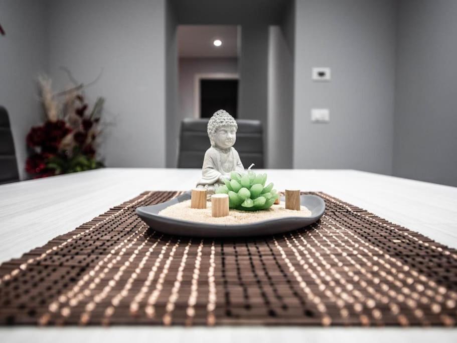 Modern Loft Center Of Turin + Jacuzzi 30M Metro Appartement Collegno Buitenkant foto