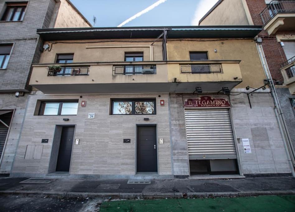 Modern Loft Center Of Turin + Jacuzzi 30M Metro Appartement Collegno Buitenkant foto
