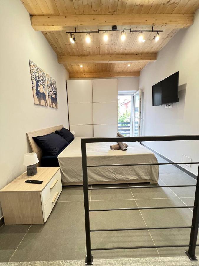 Modern Loft Center Of Turin + Jacuzzi 30M Metro Appartement Collegno Buitenkant foto