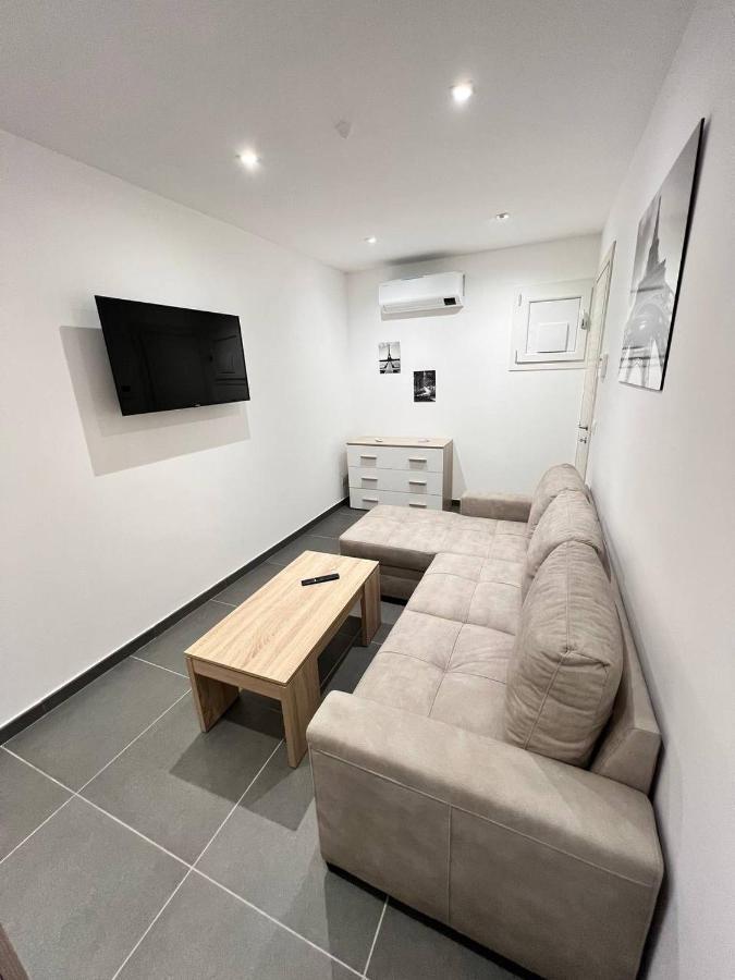 Modern Loft Center Of Turin + Jacuzzi 30M Metro Appartement Collegno Buitenkant foto